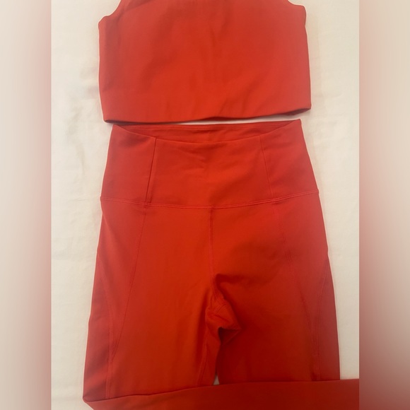 Girlfriend Collective Set - Picture 7 of 11